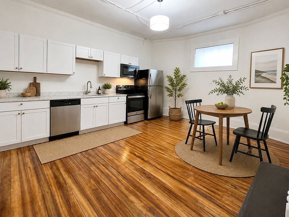 1st image of 502 S Center St #C