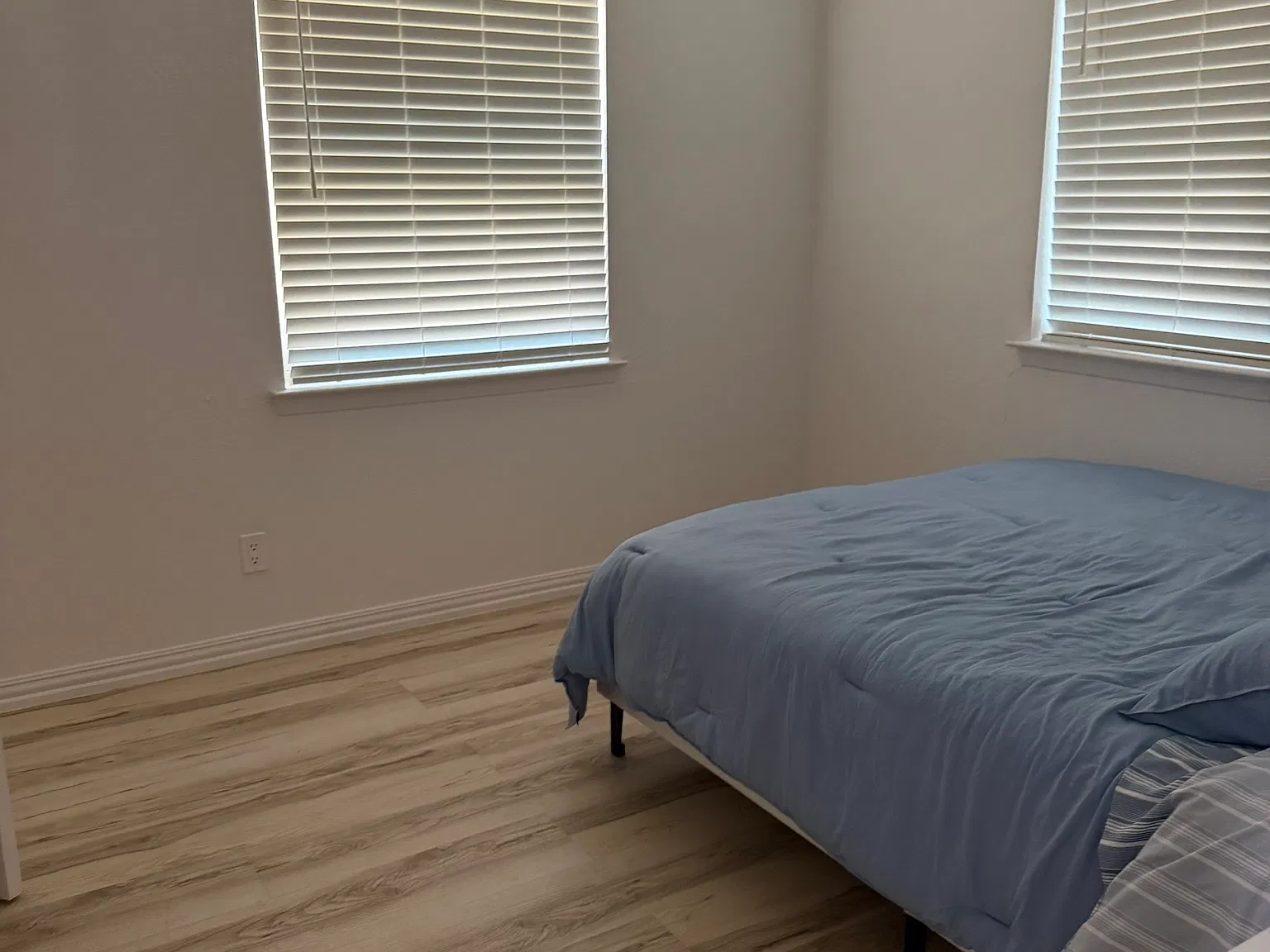 3 bed, 1300 sqft, $2,450 — Photo 3