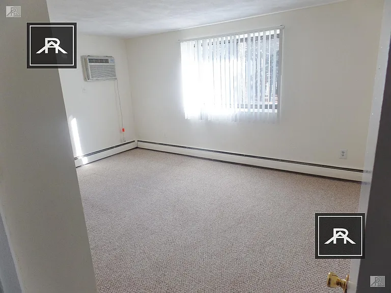 26 Whites Ave #37 — Photo 5