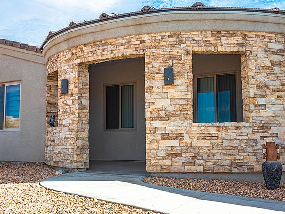 4th image of 790 Caliente Ln