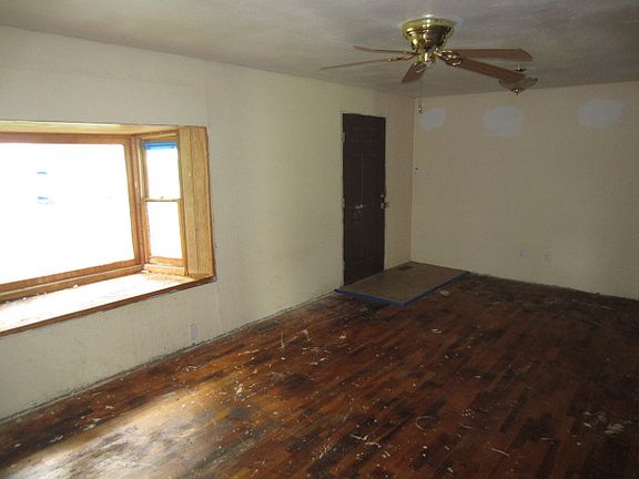 3rd image of 109 N Forest St