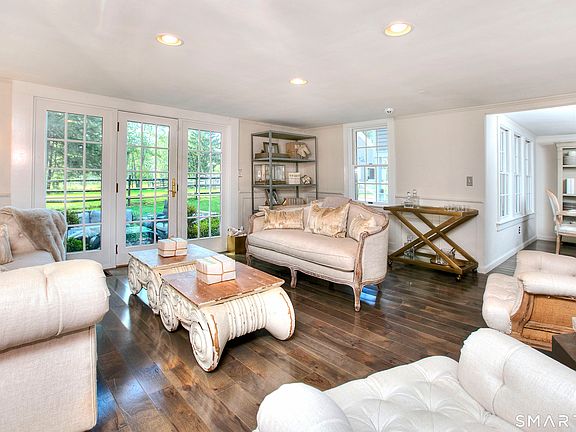 5th image of 160 Cedar Road