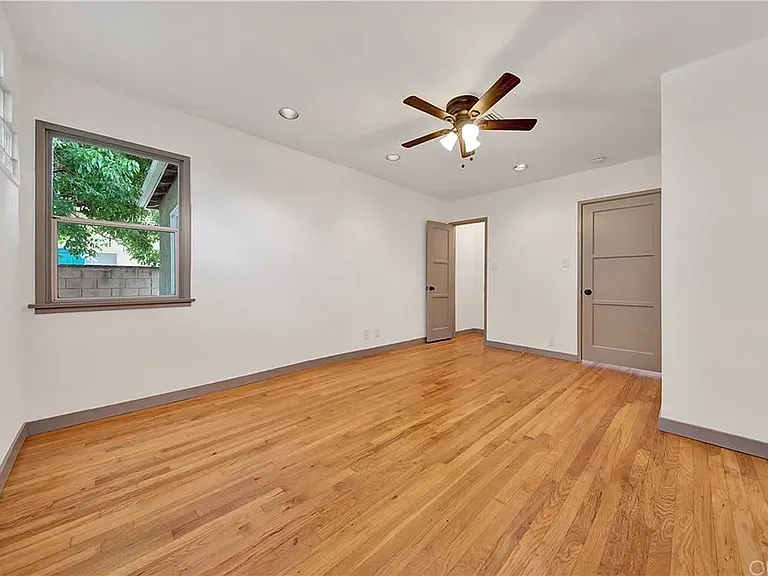 4941 Coolidge Ave — Photo 21