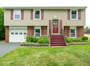 348 Alfonso Dr, Rochester, NY 14626