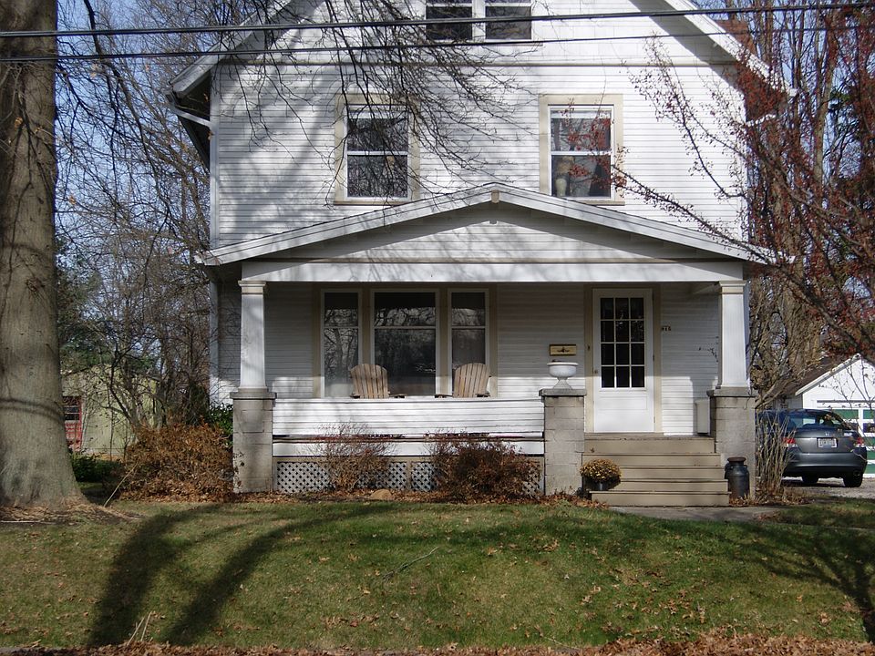 1st image of 915 W Market St