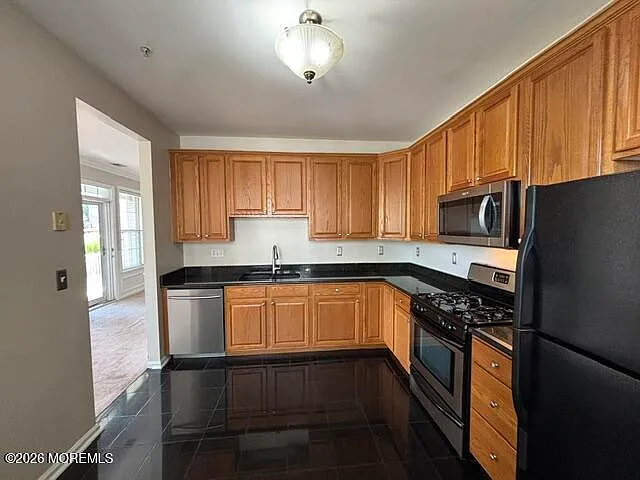 671 Saint Andrews Pl — Photo 11