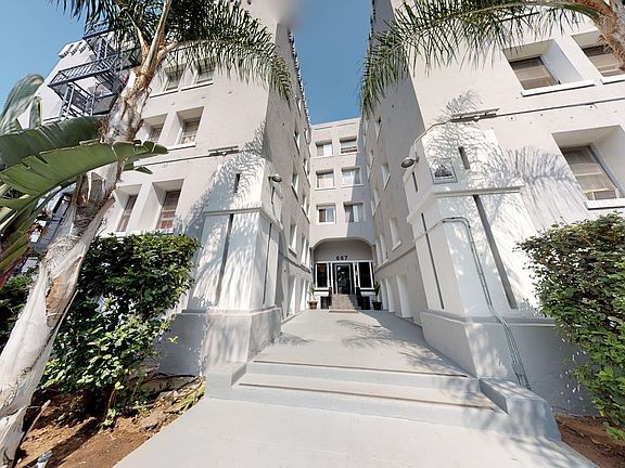 2nd image of 667 S Carondelet St APT 109