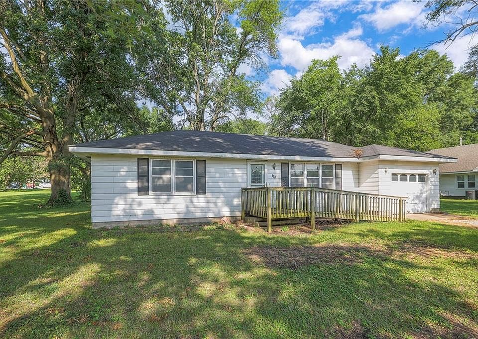 1st image of 306 S Iowa St