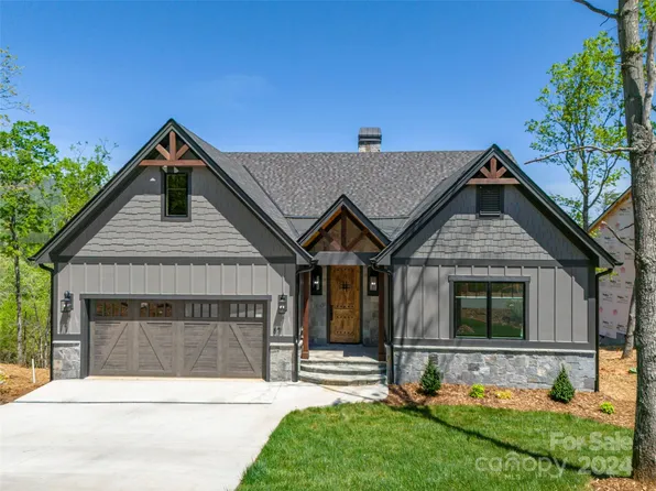 2 Jackson Ridge Ln, Mill Spring, NC 28756