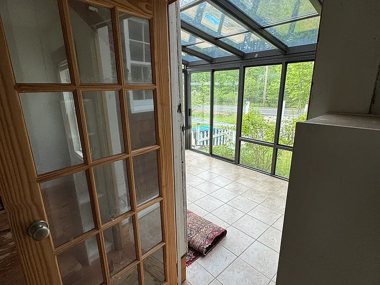 422 Mill Rd — Photo 13