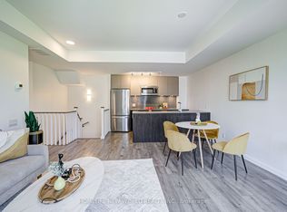 10 Brin Dr #18, Toronto, ON M8X 1Y6