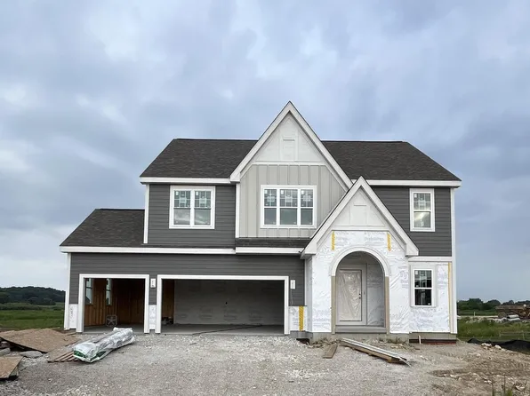 W256N6637 Beaver Creek LANE, Sussex, WI 53089