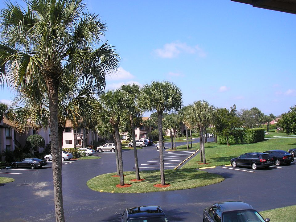 2nd image of 9301 SW 23rd St APT 3803