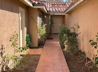 211 La Paz Way, Palm Desert, CA 92260