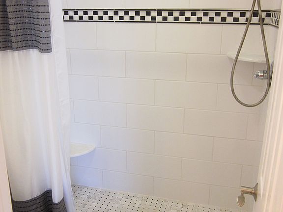 Beautifully updated bathroom