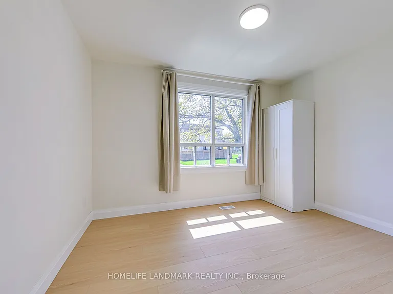 451 Sandmere Pl — Photo 22