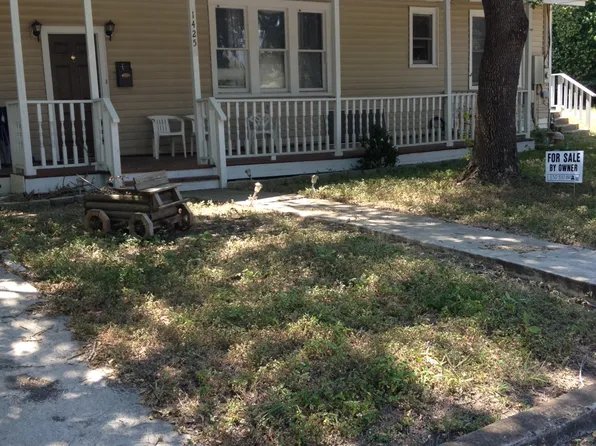 1425 Jackson St, New Braunfels, TX 78130