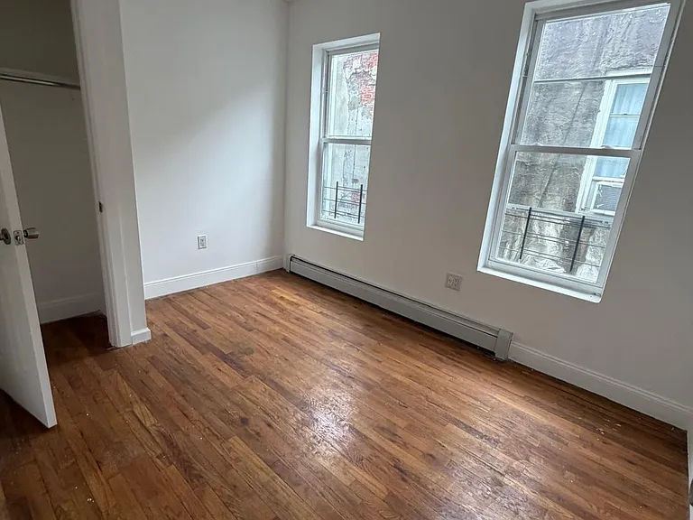 1379 Bronx River Ave #2R — Photo 5