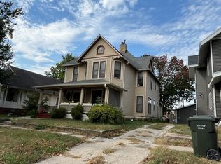 1215 4th St, Perry, IA 50220