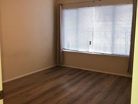 2nd image of 174 12th Ave APT 4