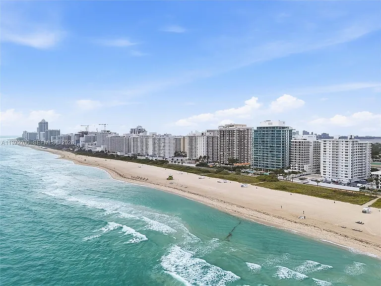 5801 Collins Ave #700 — Photo 32