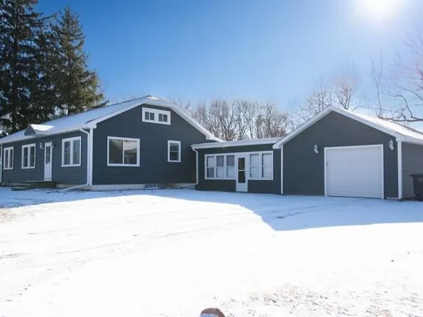 19509 101st STREET, Bristol, WI 53104