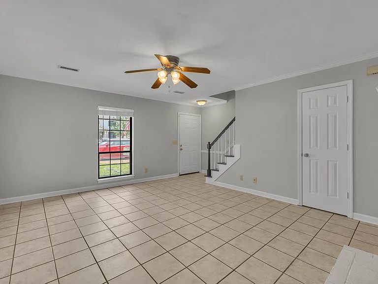 908 Brentwood Point — Photo 4