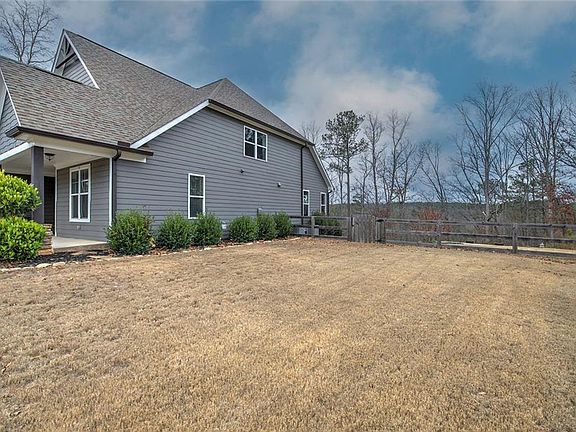 3rd image of 18 Weather View Trl SE