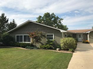 63780 Pine Dr, Sturgis, MI 49091