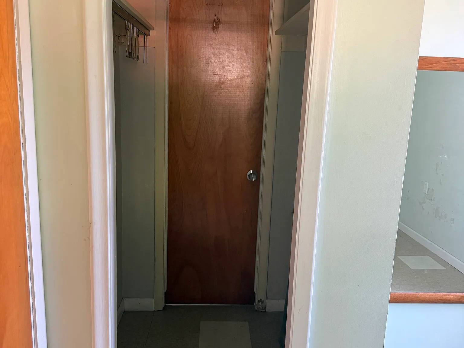 4939 S Wayne Rd — Photo 3