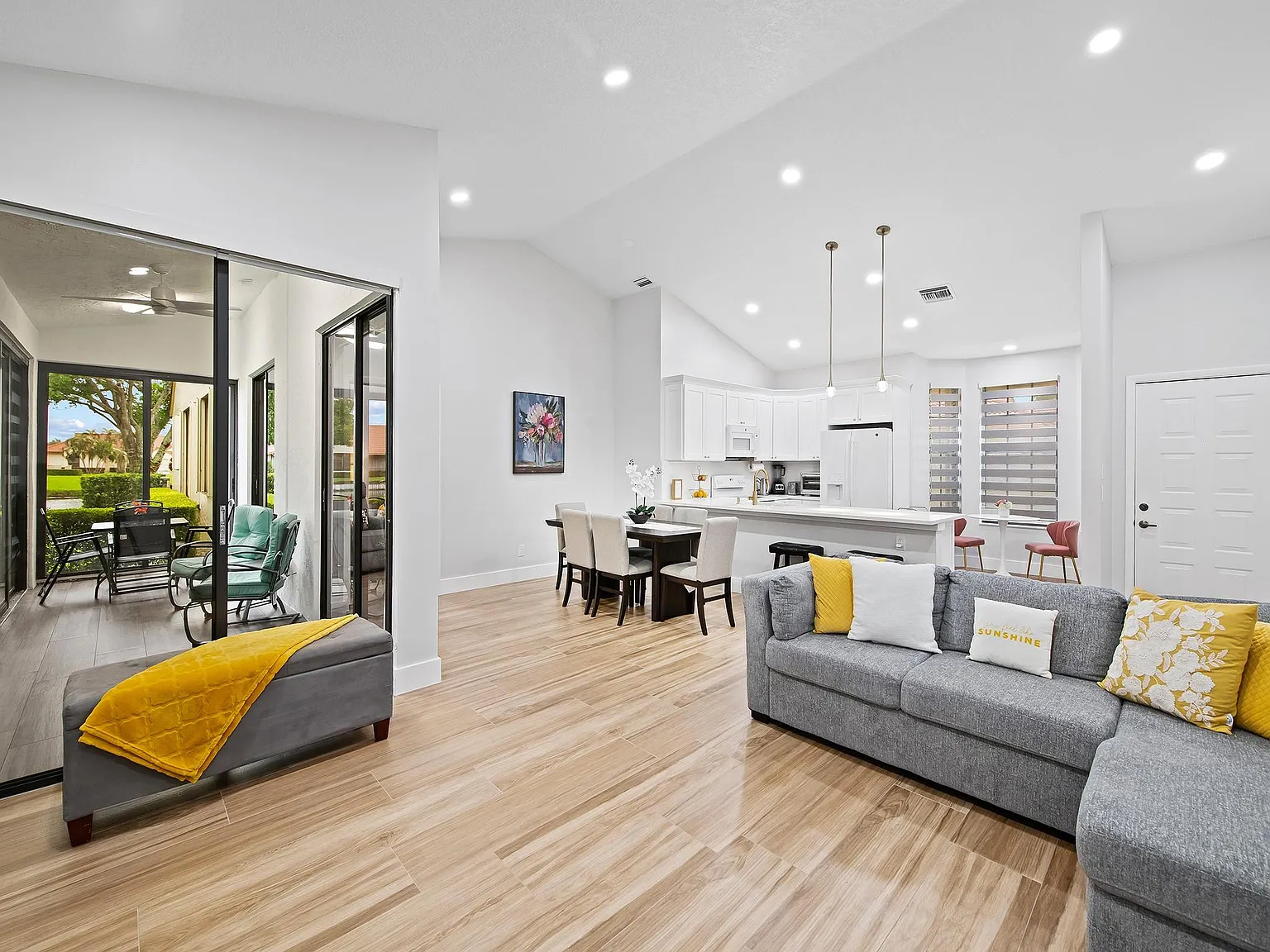 2 bed, 2.0 bath, 1229 sqft, $4,750 — Photo 3
