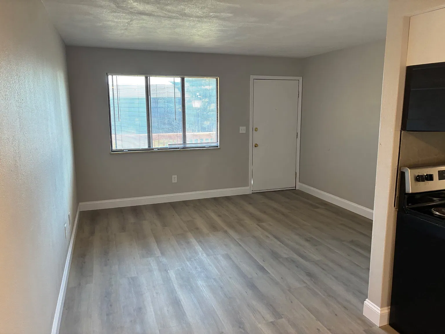 1 bed, 526 sqft, $1,050 — Photo 3