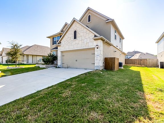 2nd image of 16705 Elsinore Ln