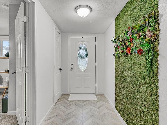 5th image of 5327 Fairview Dr