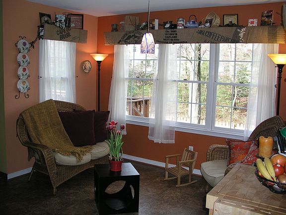 Eat-in Area of Kitchen Currently Used as Sitting Room!