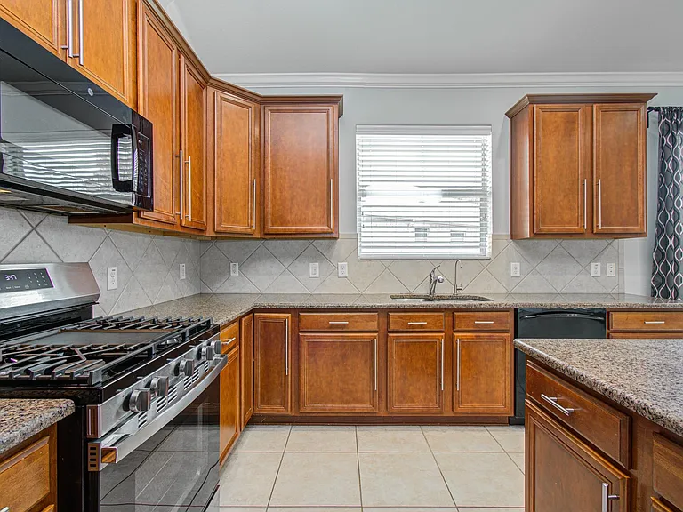 7142 Breton Bay Pass — Photo 15