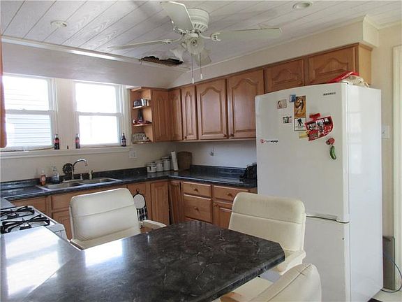 3rd image of 306 C St