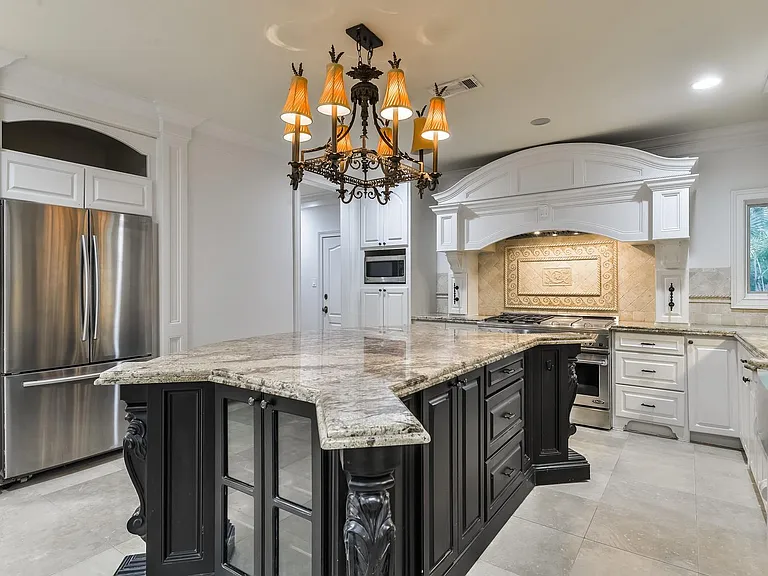 15 W Shady Ln #B — Photo 9