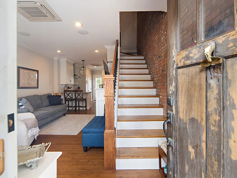 28 Emerson St — Photo 26