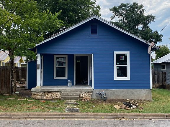 2nd image of 1002 E 47th St