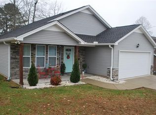 224 Woodsong Ln, Columbia, TN 38401
