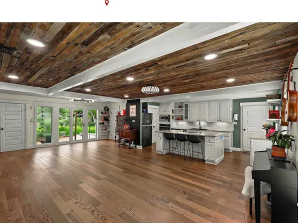 4825 Kingfisher Dr, Houston, TX 77035