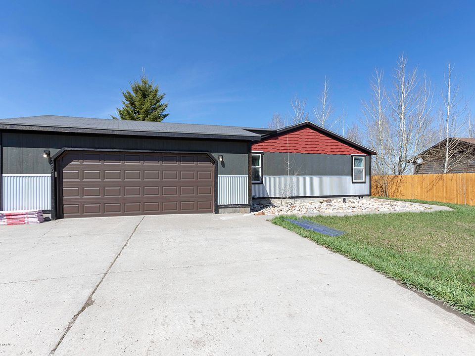 1st image of 7964 Deer Dr