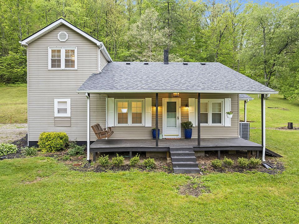 1st image of 11 Congleton Hollow Rd