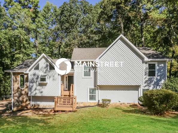 1255 Taramore Dr, Suwanee, GA 30024