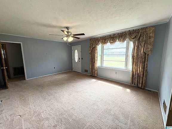 5th image of 331 W Medders Dr
