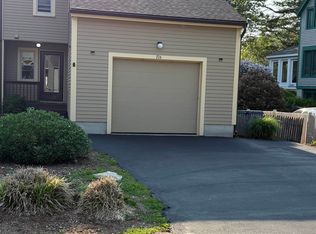 71 Esker Rd #B, Hampton, NH 03842