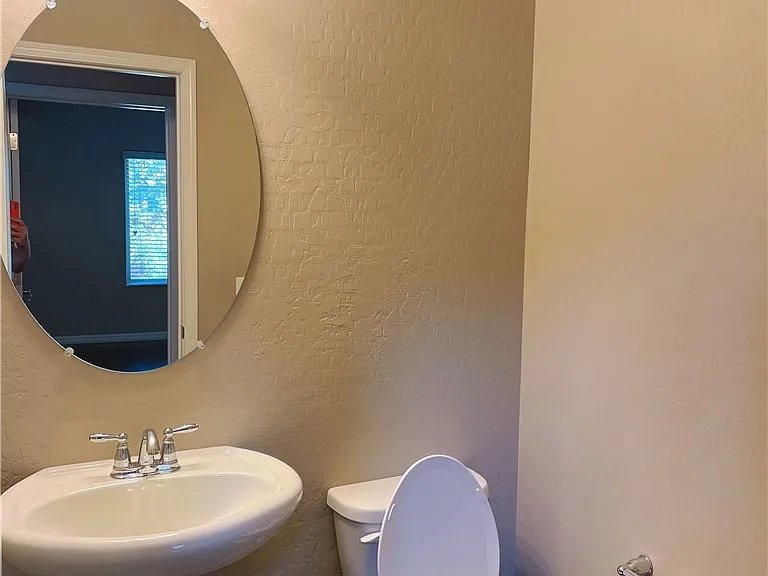 5704 Shadow Bend Dr — Photo 6