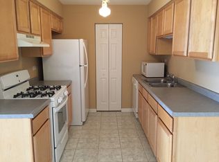 528 E Bailey Rd APT 201, Naperville, IL 60565