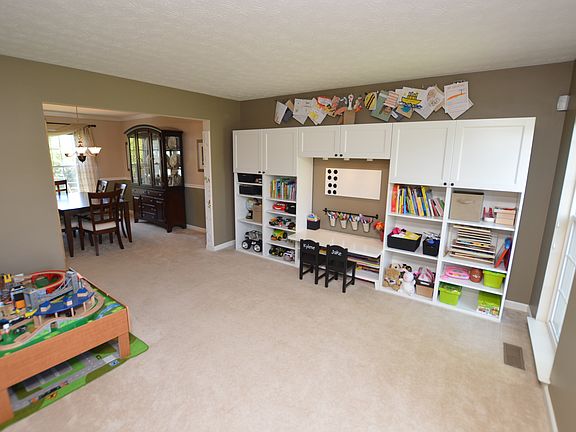 5th image of 5463 Woodmansee Way